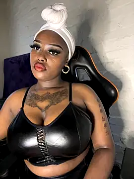 QUEEN NOBUHLE 777 online show from 09-27-25, 10:32