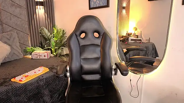 1Anya online show from 12-16-25, 08:02