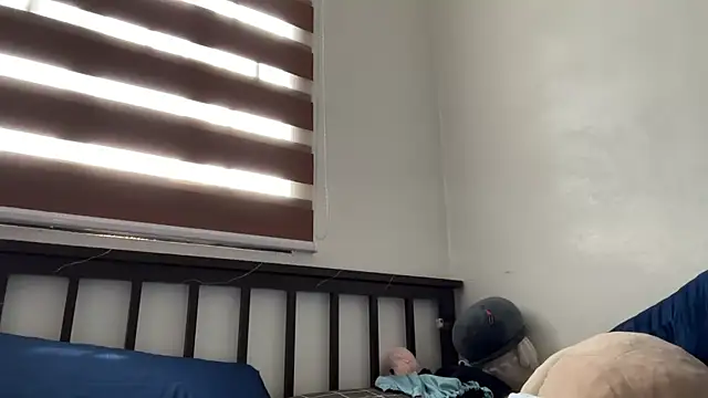 puchienjoyer online show from 04-21-26, 01:42