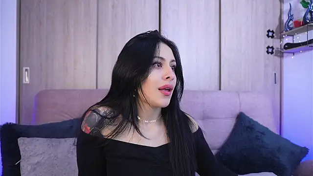 SophiieCumsx online show from 02-11-26, 04:12