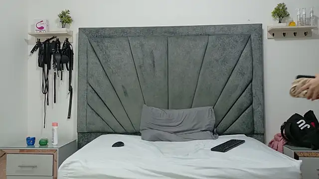 KamilaAndJavier online show from 01-07-26, 02:16