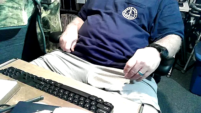 Snapshot of georgew62 chatting on 09-27-25, 03:34 georgew62 online show from 09-27-25, 03:34