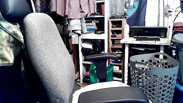 georgew62 online show from 11-23-25, 02:21