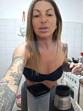 Snapshot of goddessfoxyla chatting on 09-20-25, 02:16 goddessfoxyla online show from 09-20-25, 02:16