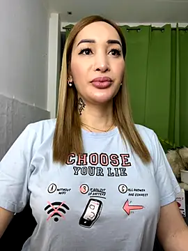 toni 0601 online show from 10-13-25, 03:41