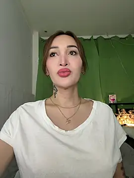 Snapshot of toni_0601 chatting on 07-30-26, 02:21 toni 0601 online show from 07-30-26, 02:21
