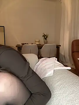 SophiiaStarr online show from 03-12-26, 07:40