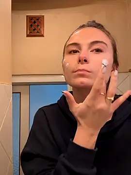 SophiiaStarr online show from 11-11-25, 12:33