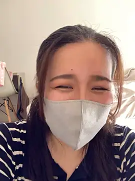 Snapshot of NATSUMI00 chatting on 09-30-25, 05:35 NATSUMI00 online show from 09-30-25, 05:35