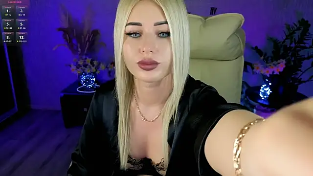 Snapshot of NikkiiStill chatting on 05-05-26, 02:58 NikkiiStill online show from 05-05-26, 02:58