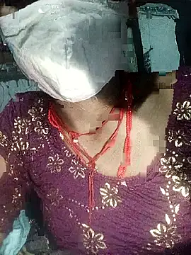 Snapshot of Sharmili_xx chatting on 10-03-25, 10:55 Sharmili xx online show from 10-03-25, 10:55