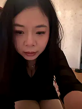 smgirls online show from 10-29-25, 09:52