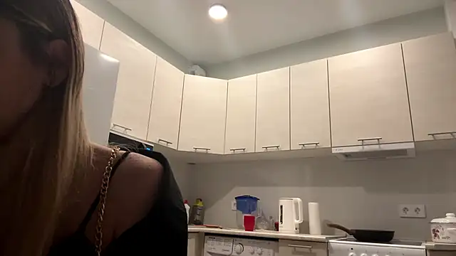 Denni Spilber online show from 11-08-25, 03:26