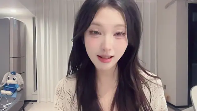 Snapshot of ZhaoZhao-ZM chatting on 09-12-25, 02:06 ZhaoZhao-ZM online show from 09-12-25, 02:06