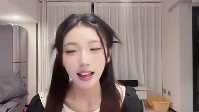 Snapshot of ZhaoZhao-ZM chatting on 10-02-25, 02:31 ZhaoZhao-ZM online show from 10-02-25, 02:31