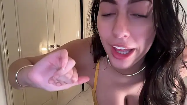 sieeena online show from 06-08-26, 01:28