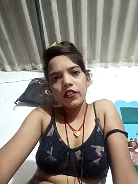 Snapshot of Bebby_Doll chatting on 09-27-25, 09:15 Bebby Doll online show from 09-27-25, 09:15