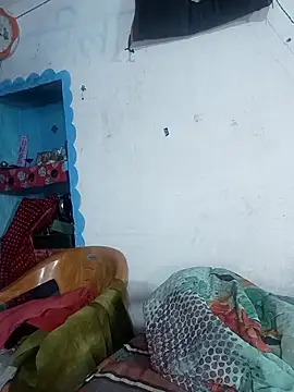 Snapshot of Bebby_Doll chatting on 10-11-25, 04:41 Bebby Doll online show from 10-11-25, 04:41