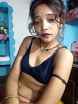 Snapshot of Bebby_Doll chatting on 09-11-25, 04:01 Bebby Doll online show from 09-11-25, 04:01