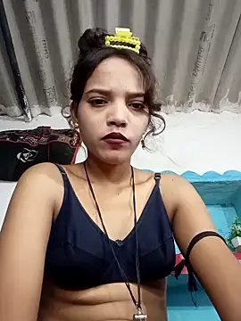 Snapshot of Bebby_Doll chatting on 09-19-25, 11:25 Bebby Doll online show from 09-19-25, 11:25