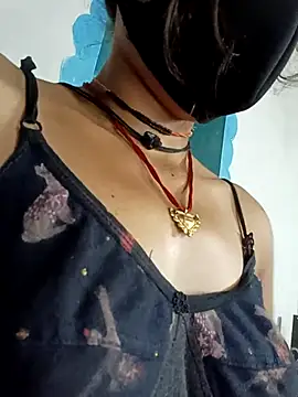 Snapshot of Bebby_Doll chatting on 10-12-25, 04:47 Bebby Doll online show from 10-12-25, 04:47