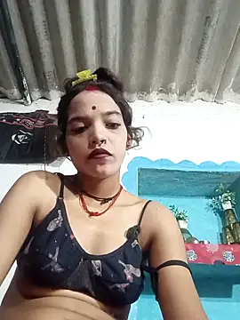 Snapshot of Bebby_Doll chatting on 10-08-25, 04:36 Bebby Doll online show from 10-08-25, 04:36