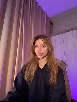 Snapshot of mari__papi chatting on 12-20-25, 11:57 mari papi online show from 12-20-25, 11:57