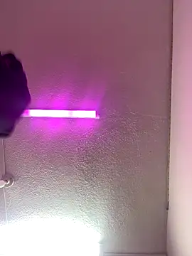 XBODTRIIPX online show from 12-20-25, 04:15