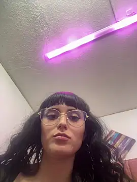 XBODTRIIPX online show from 12-19-25, 03:47