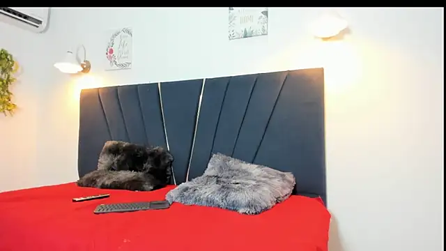 Snapshot of jhos_cum23 chatting on 09-20-25, 02:22 jhos cum23 online show from 09-20-25, 02:22