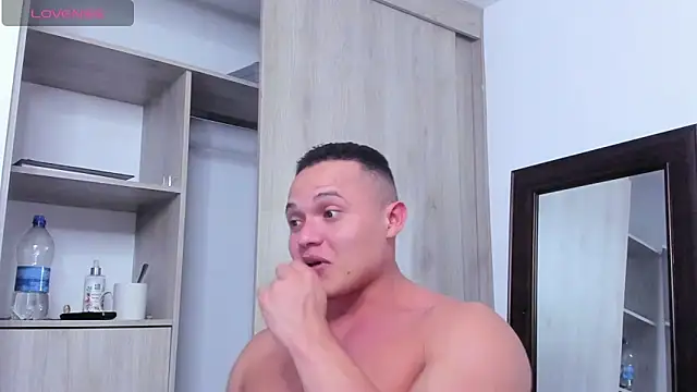 KingLevi01 online show from 11-30-25, 11:49