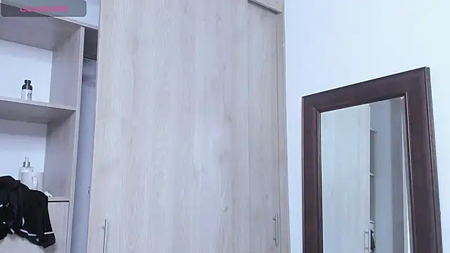 KingLevi01 online show from 10-30-25, 11:12