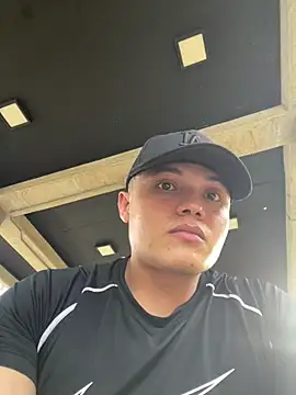 KingLevi01 online show from 07-17-26, 10:29