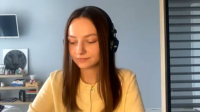 Snapshot of SoulHiperAgne_ chatting on 10-16-25, 11:51 SoulHiperAgne  online show from 10-16-25, 11:51