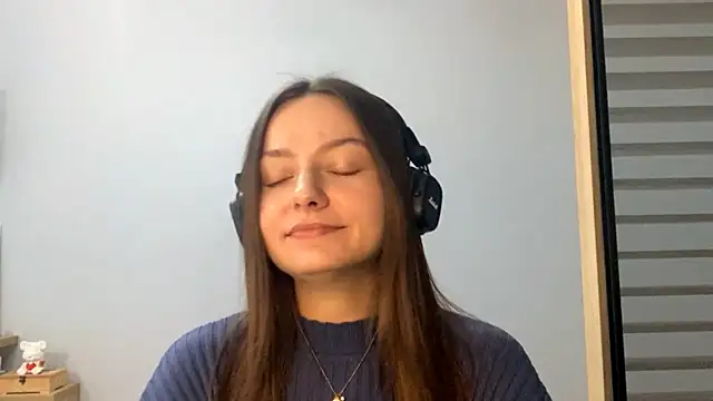 Snapshot of SoulHiperAgne_ chatting on 10-04-25, 03:13 SoulHiperAgne  online show from 10-04-25, 03:13