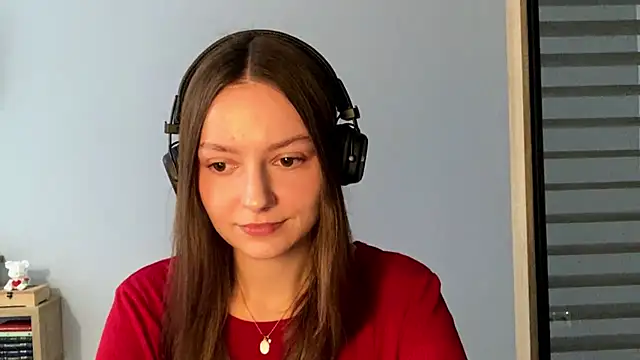 Snapshot of SoulHiperAgne_ chatting on 10-08-25, 01:12 SoulHiperAgne  online show from 10-08-25, 01:12