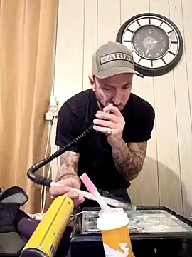 Mrluckstick online show from 01-06-26, 07:40