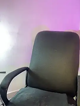 Snapshot of Charlottediolet chatting on 02-04-26, 12:00 Charlottediolet online show from 02-04-26, 12:00