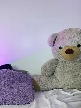 Charlottediolet online show from 03-11-26, 11:37