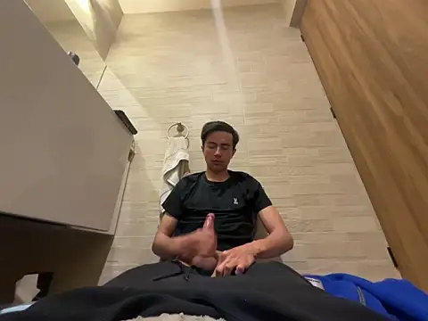 Snapshot of hornymagicalonso chatting on 03-04-26, 08:00 hornymagicalonso online show from 03-04-26, 08:00