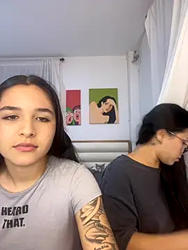 Snapshot of Sweet_and_Rous0 chatting on 09-19-25, 02:59 Sweet and Rous0 online show from 09-19-25, 02:59