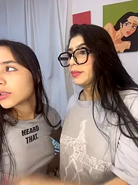 Snapshot of Sweet_and_Rous0 chatting on 10-16-25, 02:53 Sweet and Rous0 online show from 10-16-25, 02:53