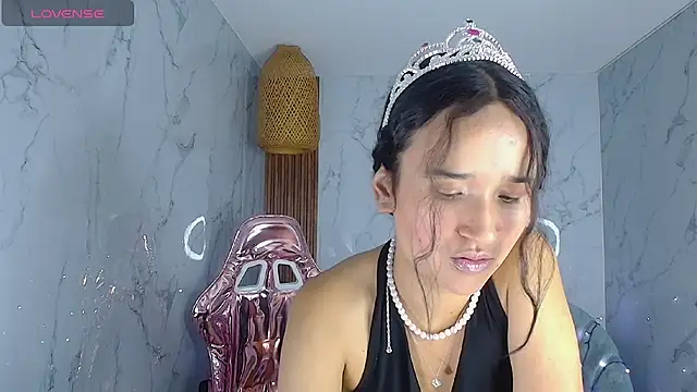 bella vibess s online show from 12-21-25, 08:09