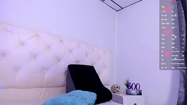 Ambeer fox  online show from 10-26-25, 07:47