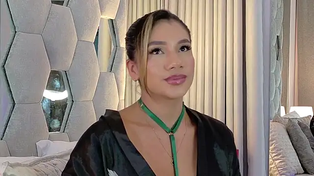 NicoleArmani online show from 03-19-26, 04:51