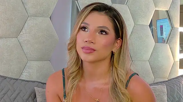 NicoleArmani online show from 02-12-26, 09:25