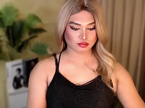 UrGoddess Kiera online show from 10-13-25, 07:48