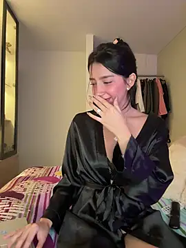 Snapshot of Min_junn chatting on 09-22-25, 01:55 Min junn online show from 09-22-25, 01:55