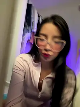 Snapshot of Min_junn chatting on 10-01-25, 02:17 Min junn online show from 10-01-25, 02:17