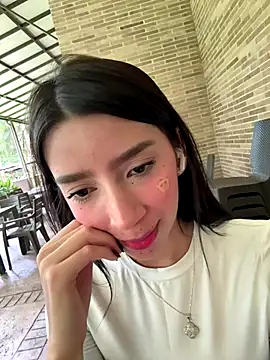 Snapshot of Min_junn chatting on 10-03-25, 08:43 Min junn online show from 10-03-25, 08:43